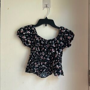 Kids Floral Puff Sleeve Top